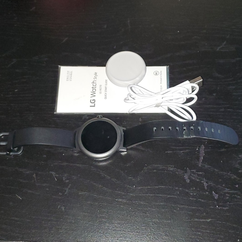 LG Watch Style.  LG-W270